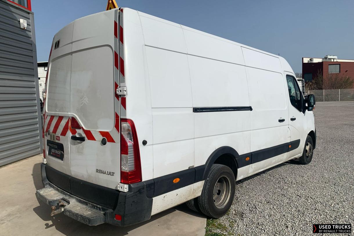 Renault Trucks Master 145