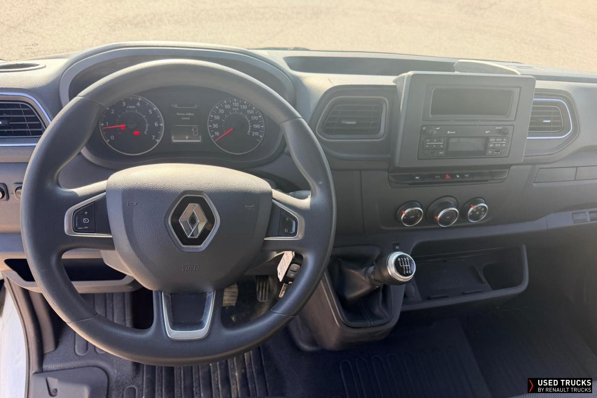 Renault Trucks Master 135