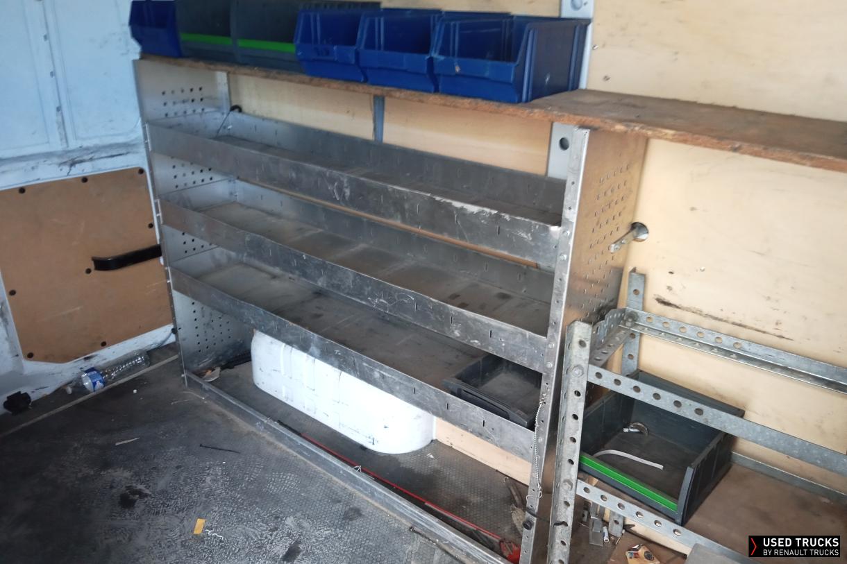 Renault Trucks Master 145