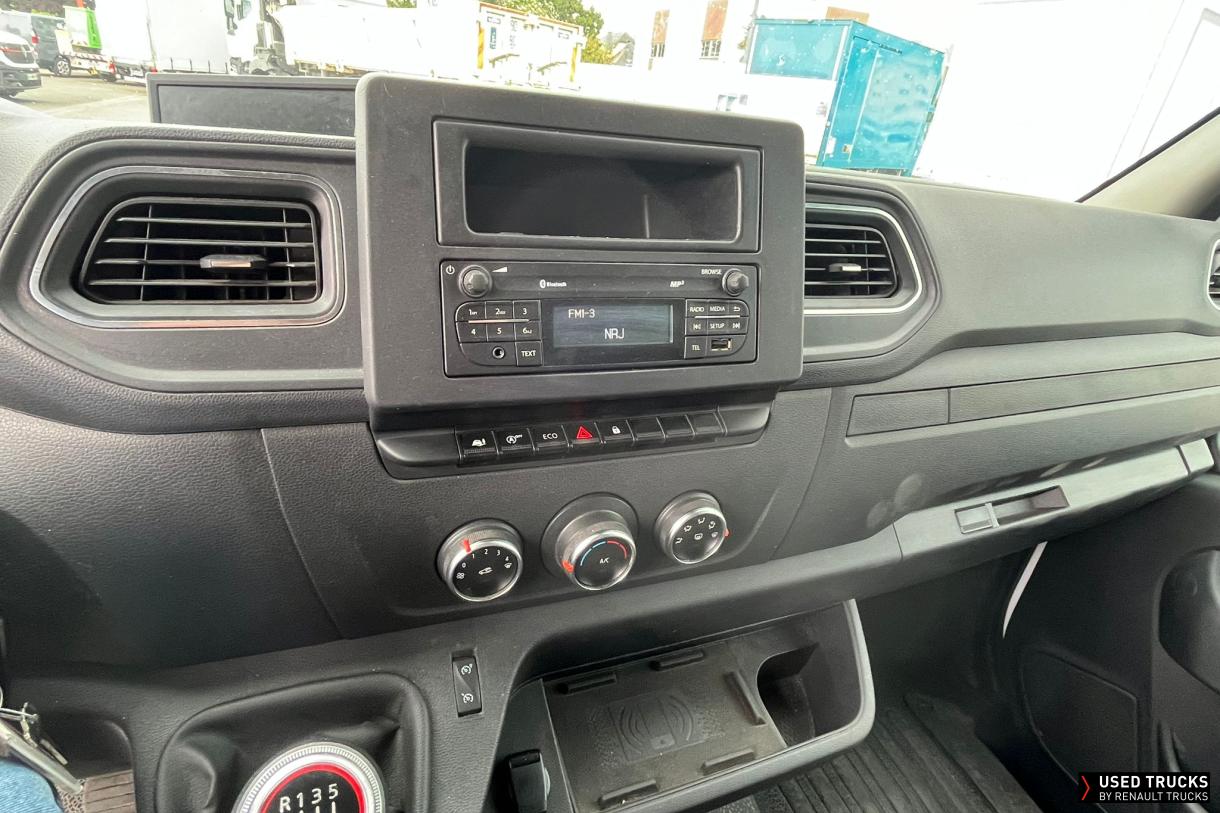 Renault Trucks Master 145
