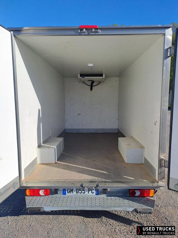 Renault Trucks Master 145