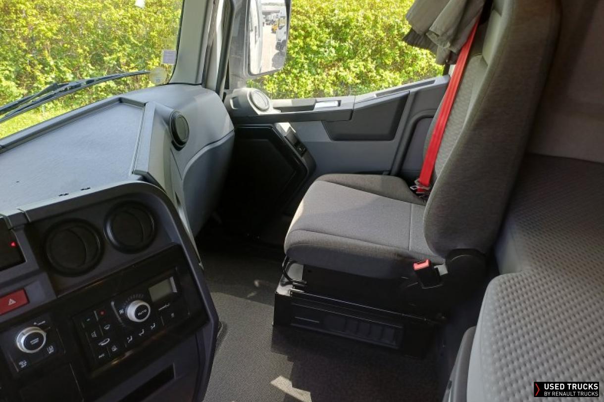 Renault Trucks T High 440