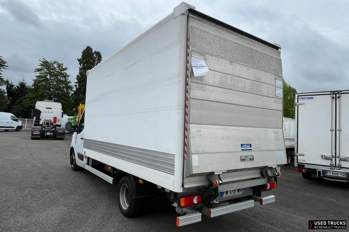 Renault Trucks Master 145