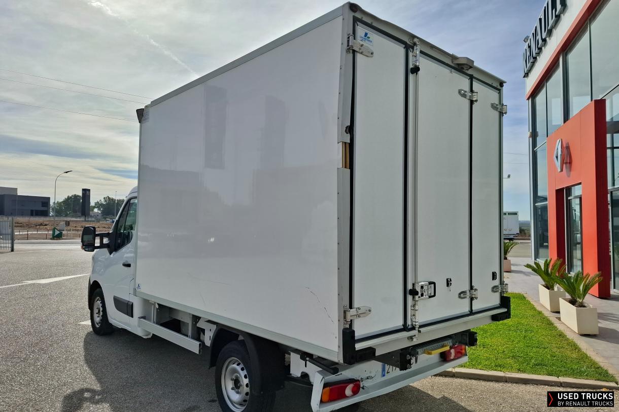 Renault Trucks Master 145