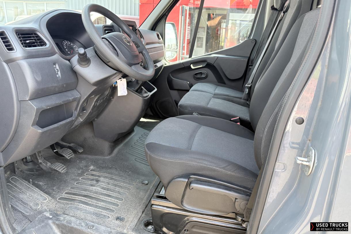 Nissan Interstar 165