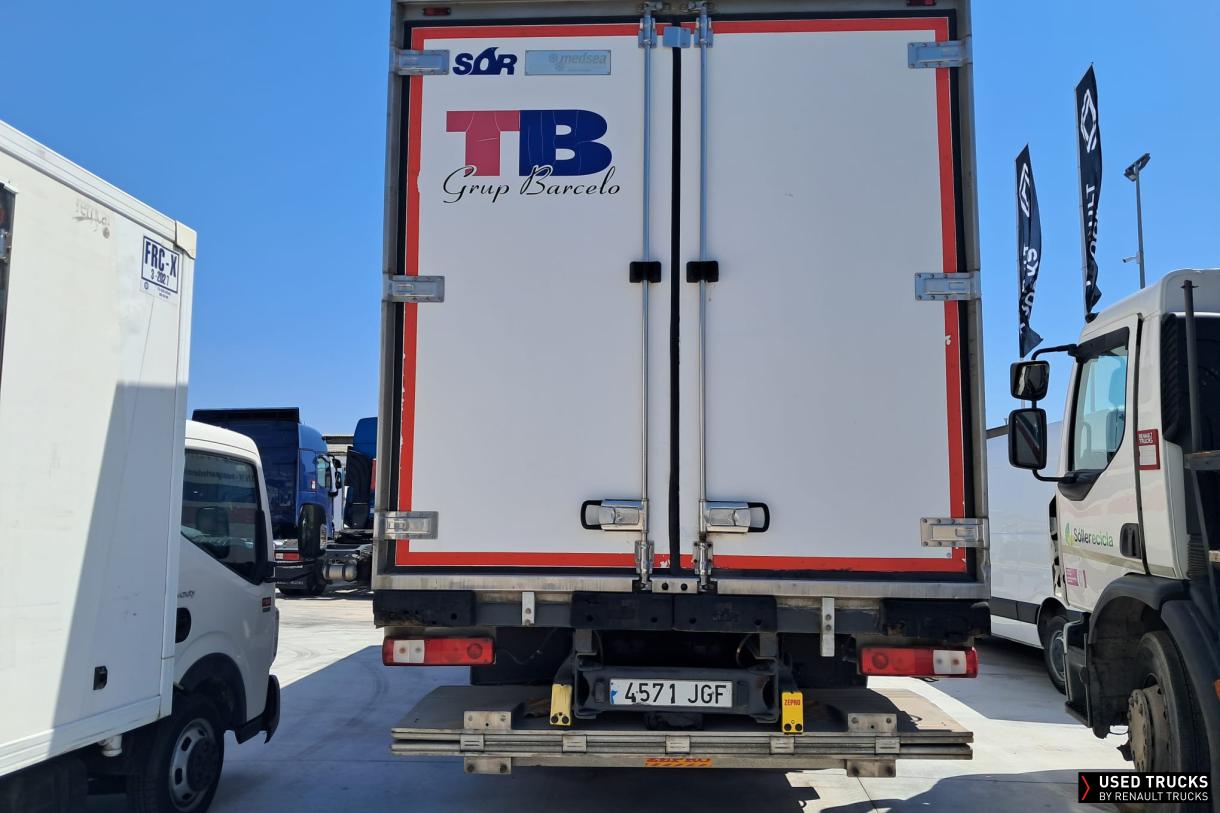 Renault Trucks Premium Distribution 270