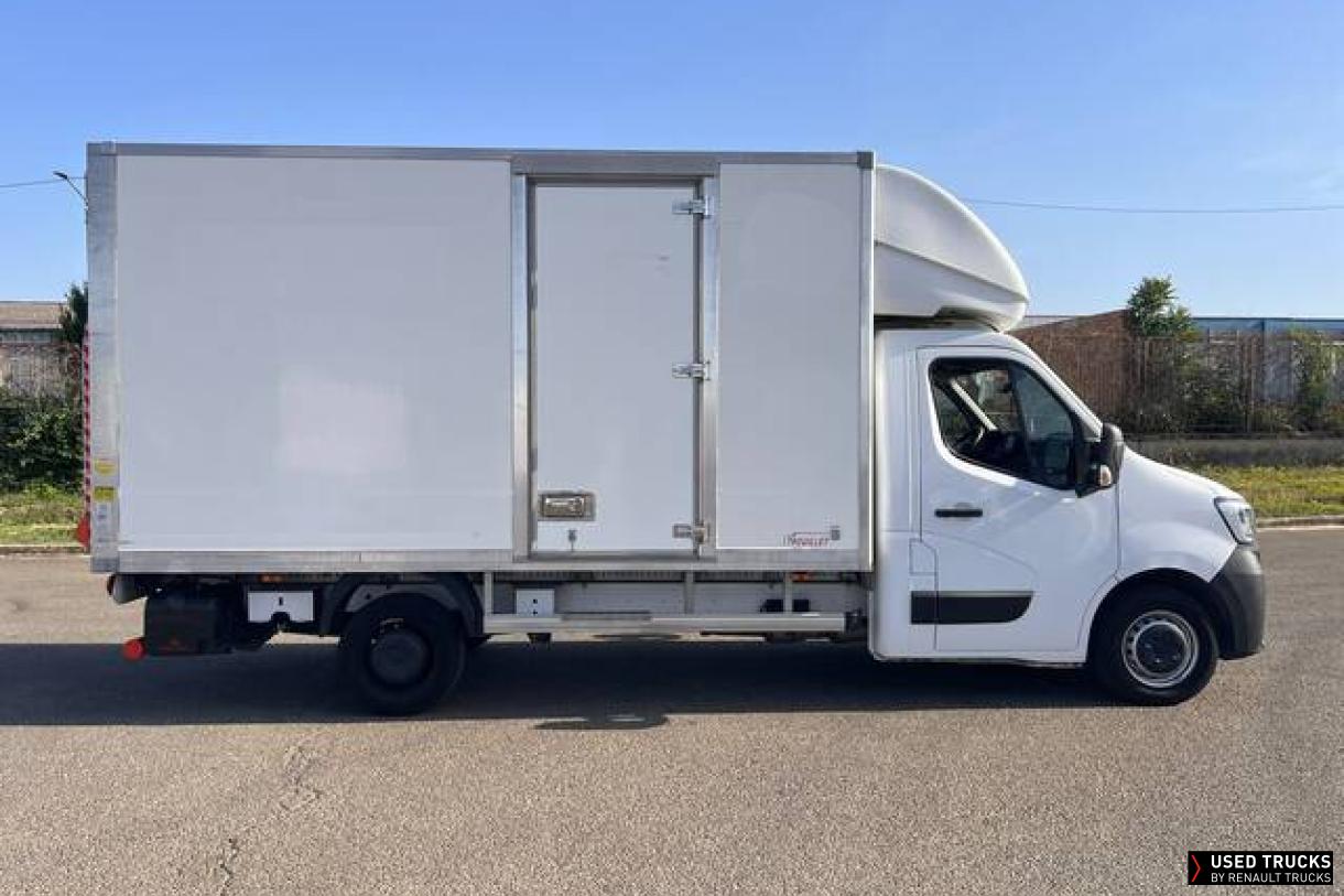 Renault Master 145
