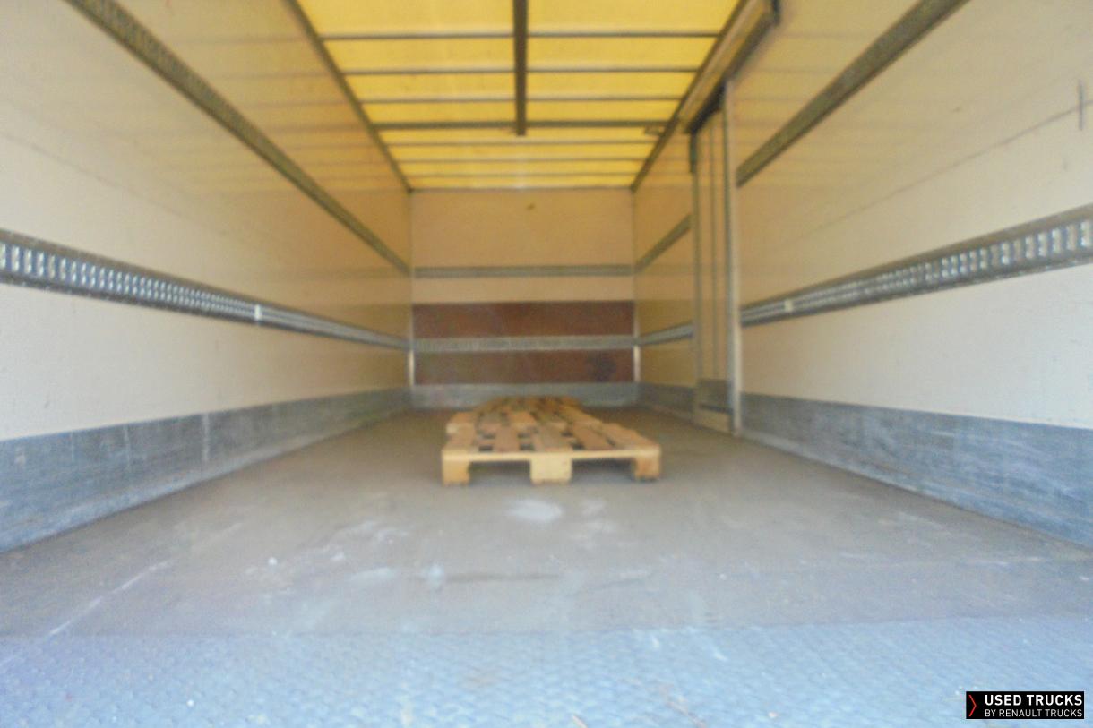 Renault Trucks D 210