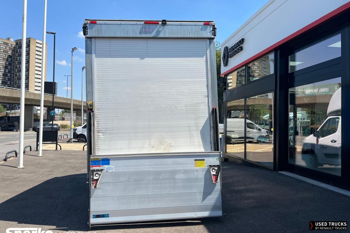 Renault Trucks Master 145