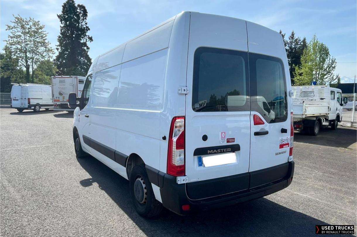 Renault Trucks Master 135
