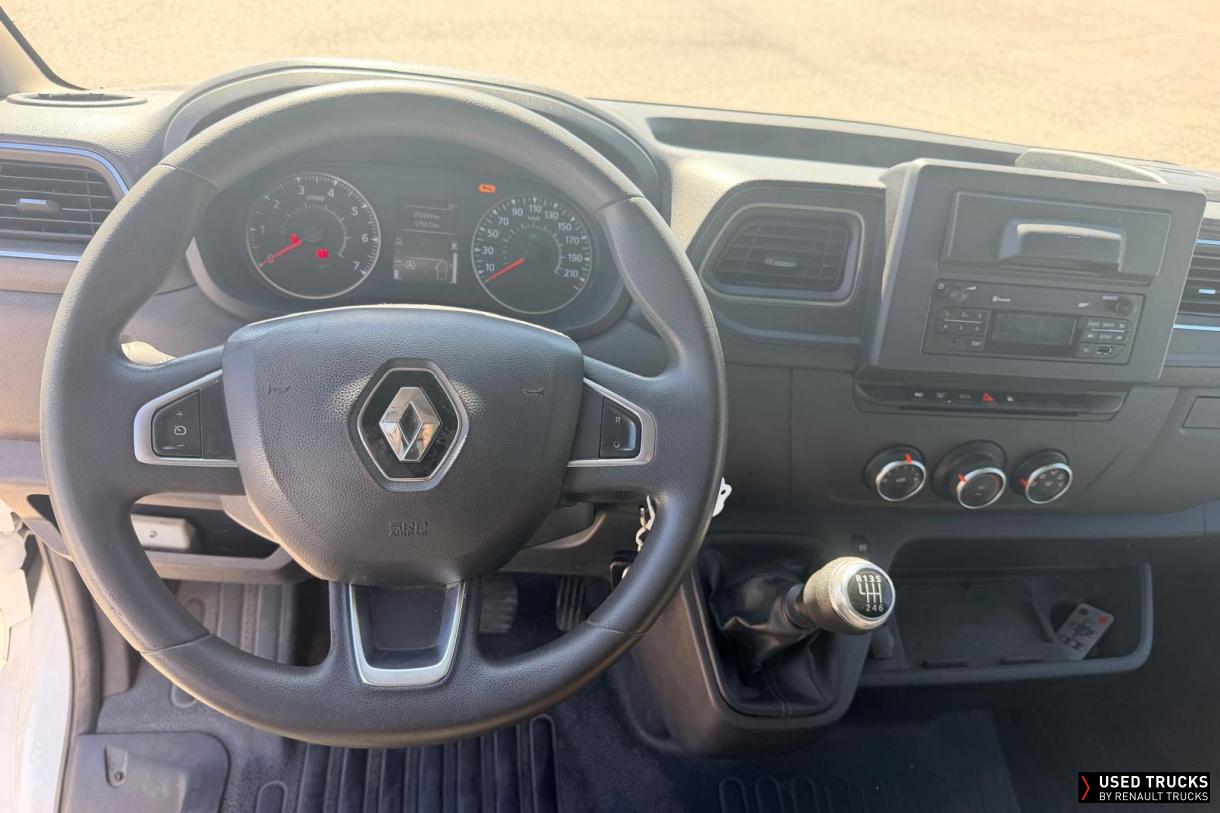 Renault Trucks Master 145