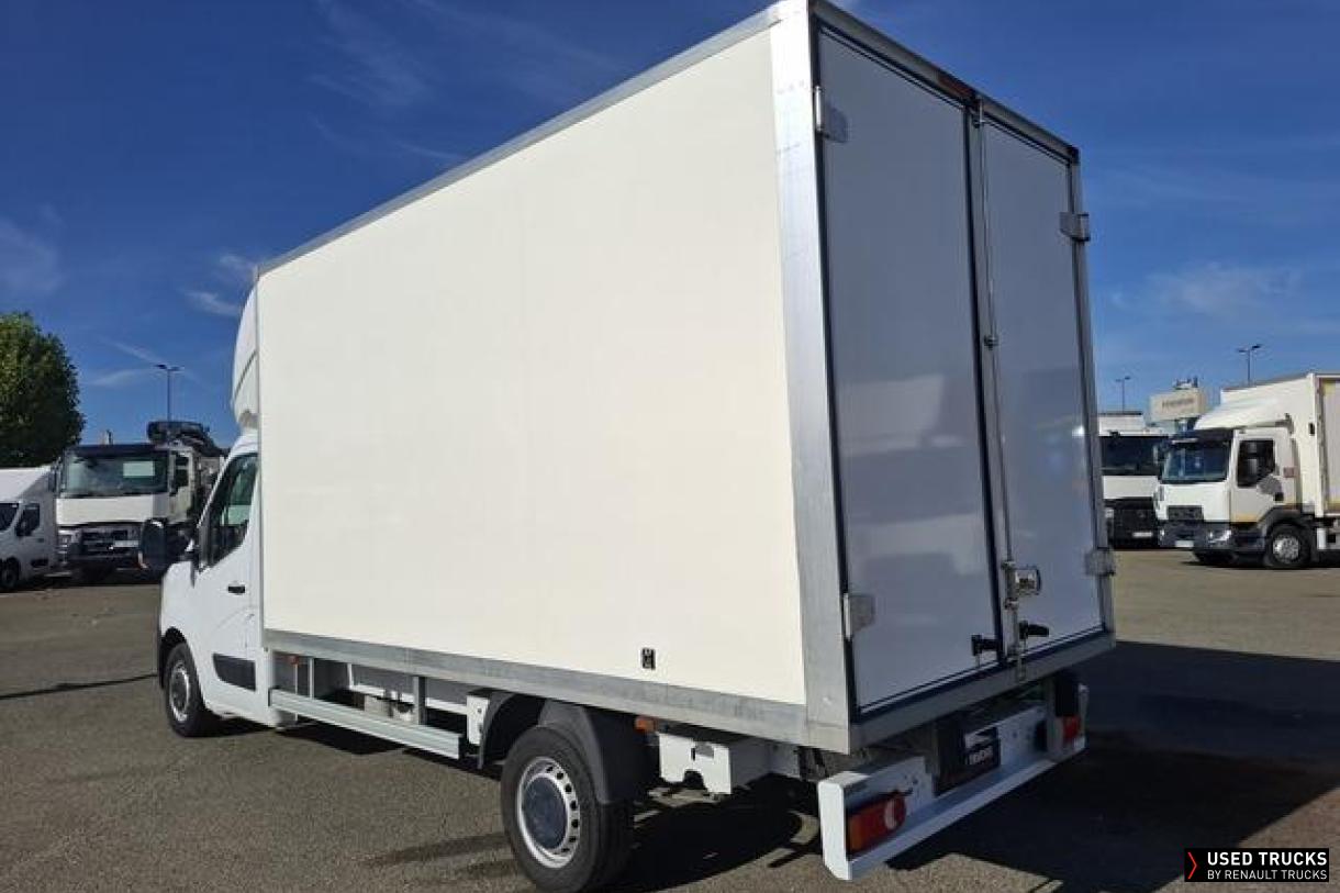 Renault Master 145
