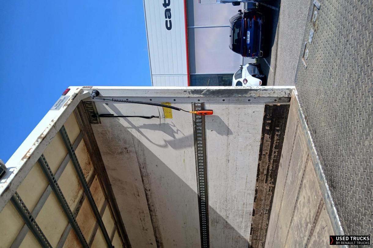 Renault Trucks D 210