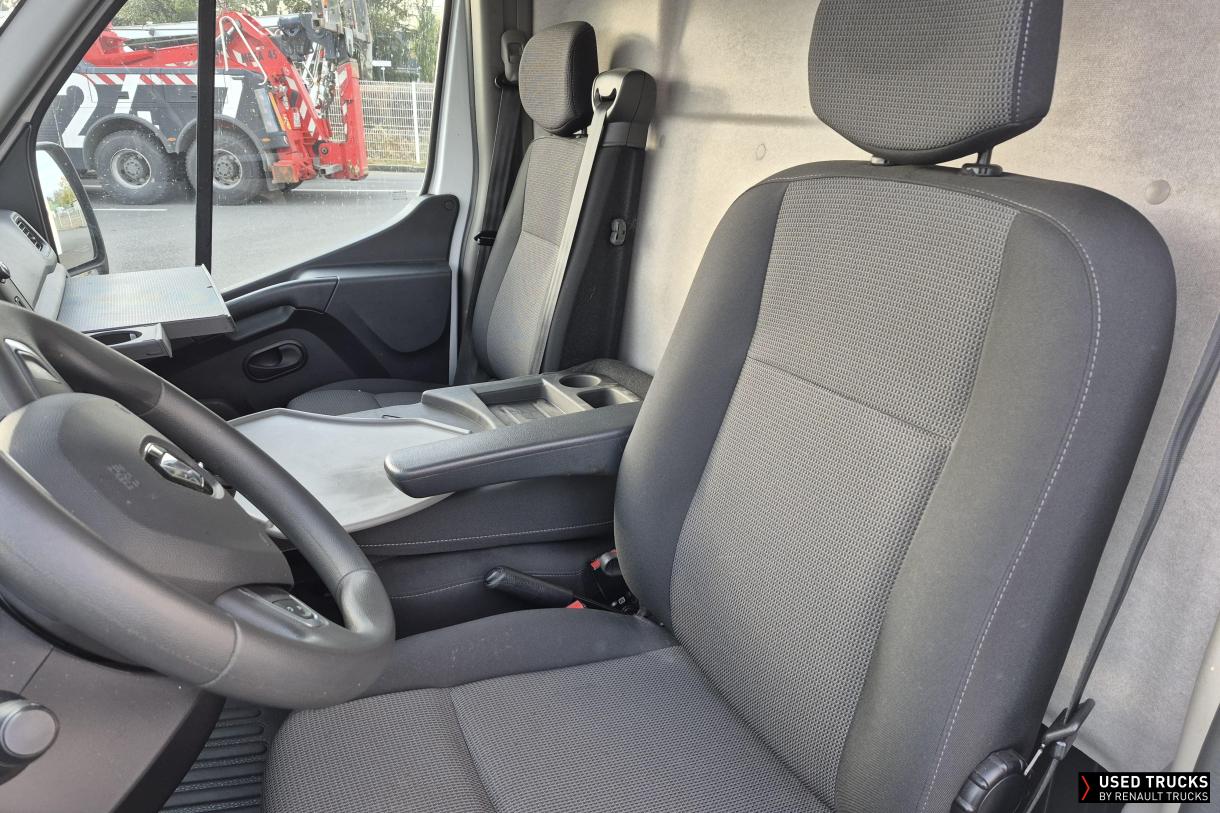 Renault Trucks Master 135