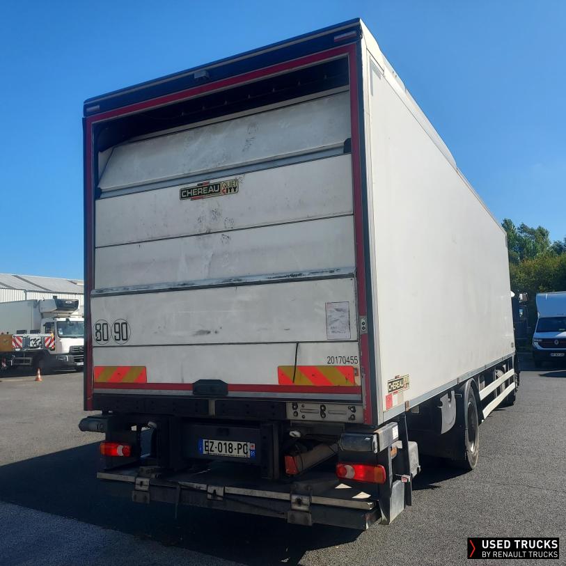 Renault Trucks D Wide 320