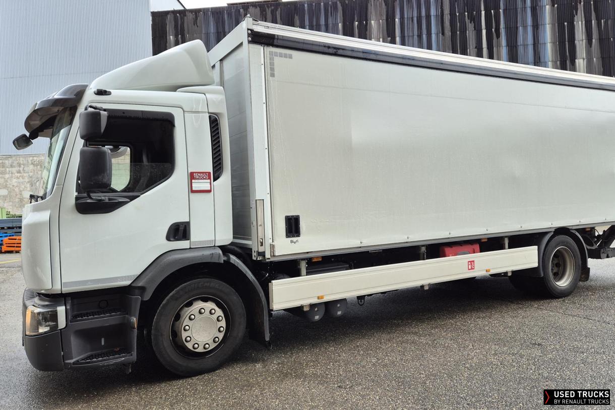 Renault Trucks D Wide 320