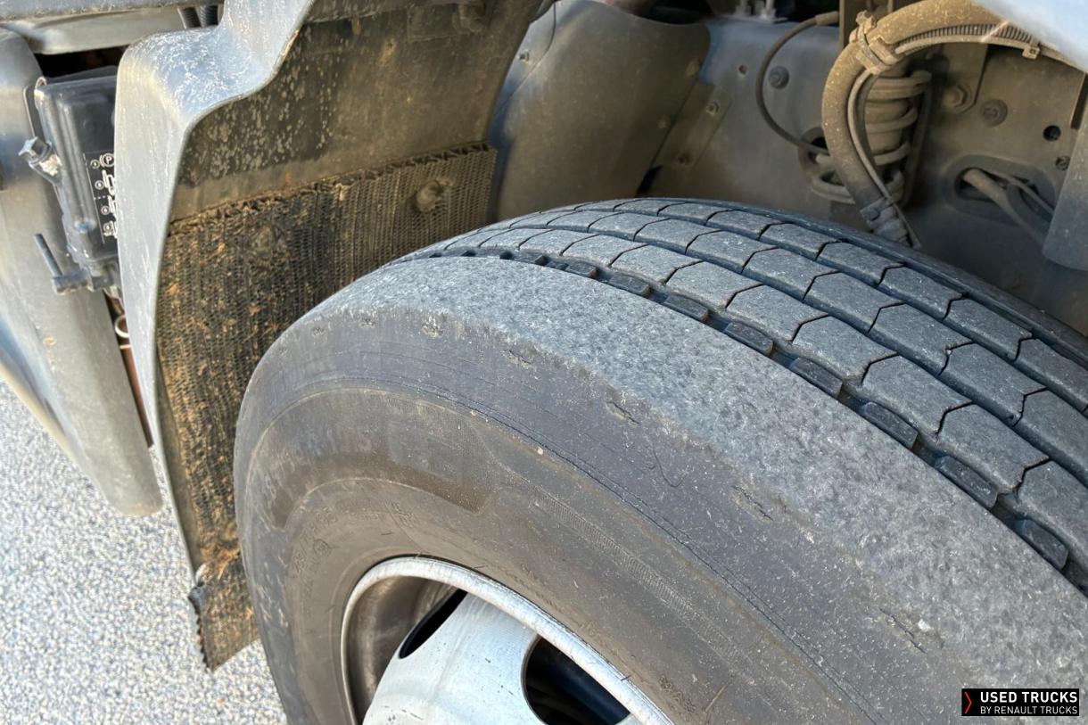 Renault Trucks D 240