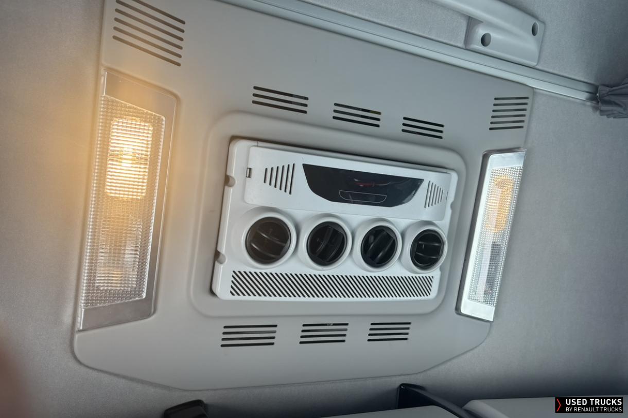 Renault Trucks T High 
