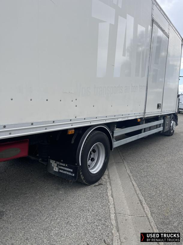 Renault Trucks D
                                            240