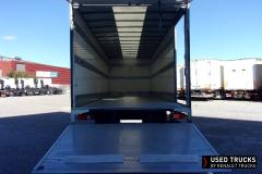 Renault Trucks D
                                          240