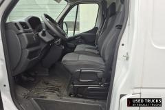 Renault Master
                                          136