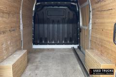 Renault Trucks Master
                                          135