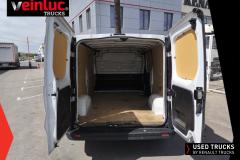 Renault Trucks Trafic
                                          130