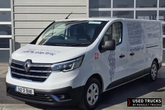 Renault Trucks Trafic
                                          