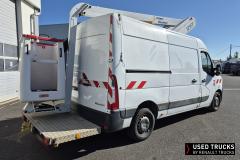 Renault Trucks Master
                                          