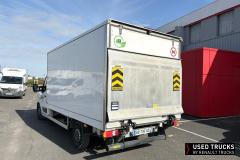 Renault Trucks Master
                                          76