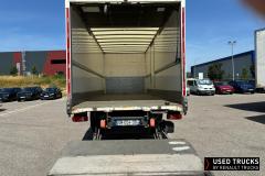 Renault Trucks D
                                          240