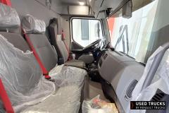 Renault Trucks D
                                          240